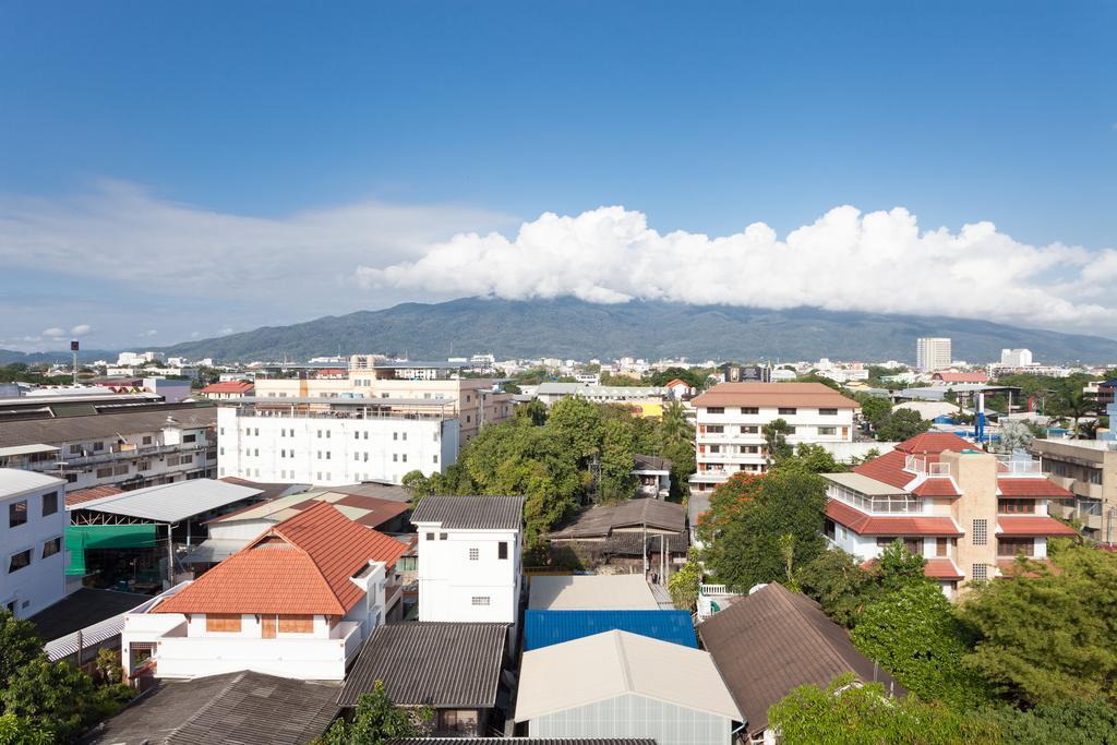 We Briza Hotel Chiangmai Chiang Mai Luaran gambar